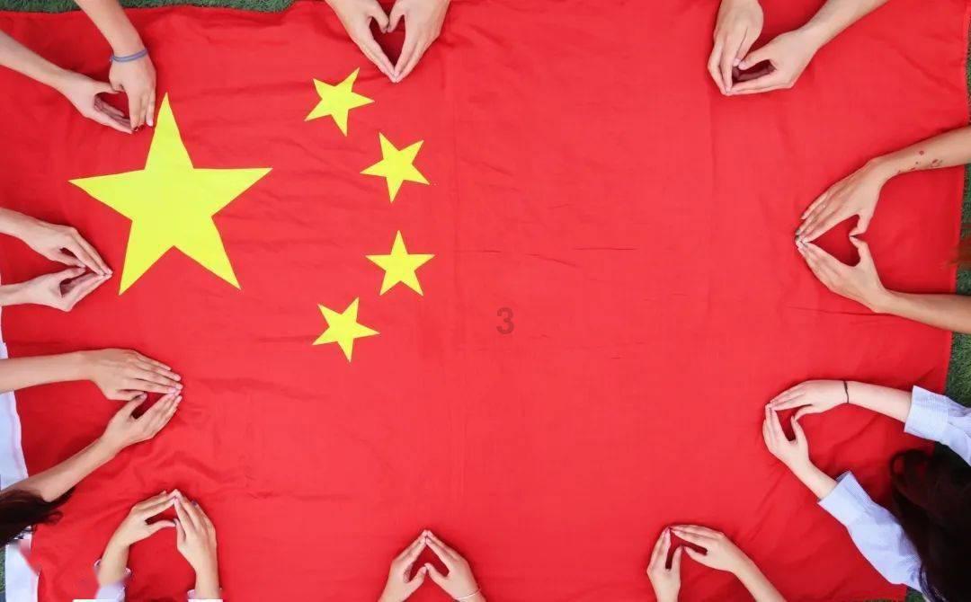 逃离昏暗的废弃城